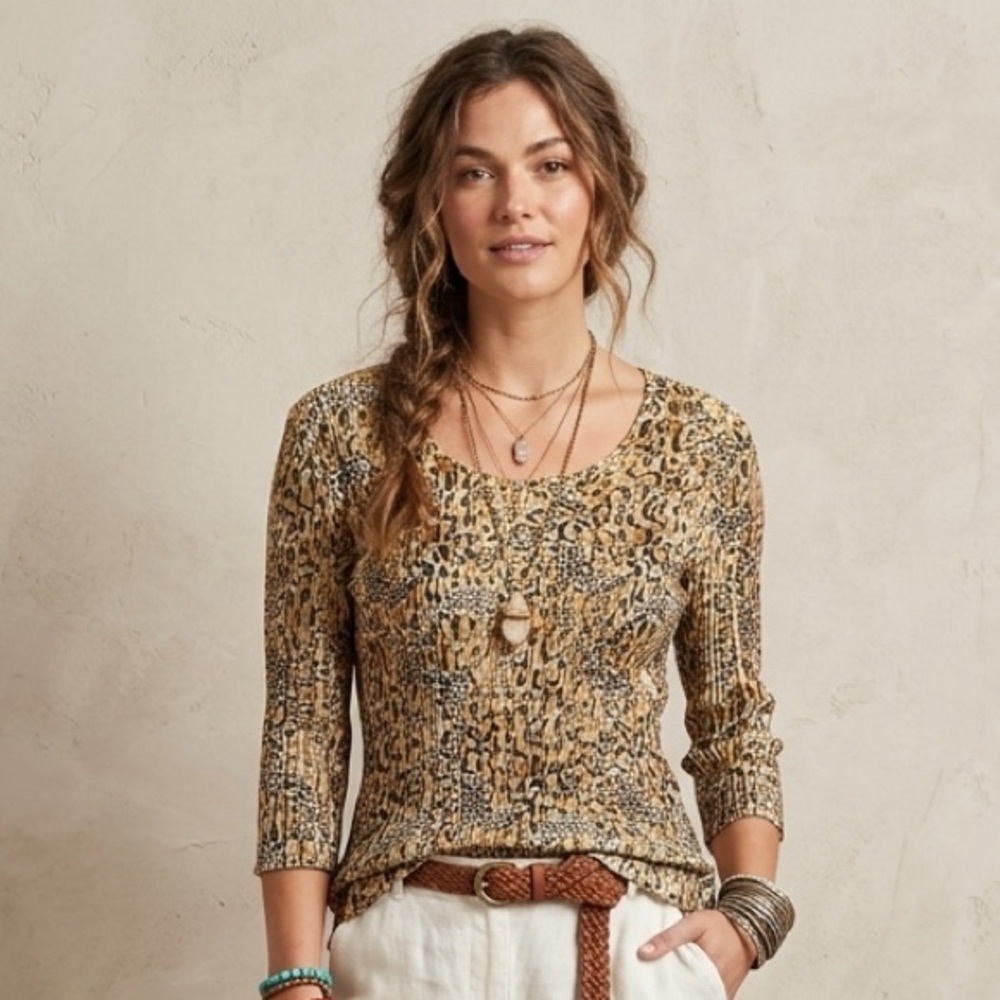 Fu Collection Animal Print‎ Crinkle blouse texture